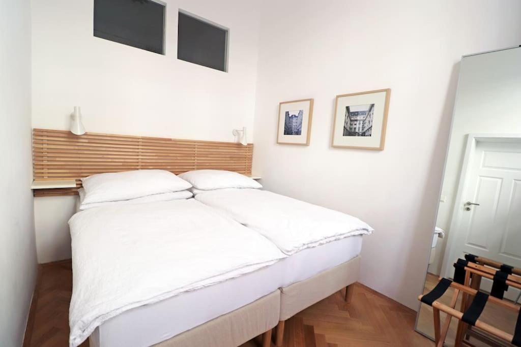 Ferienwohnung Center Apt In Best Area Near Park & Danube 20'To Airport Wien Exterior foto